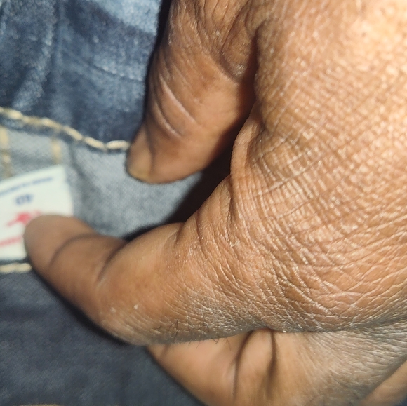 Trues - Picture 2 of 4